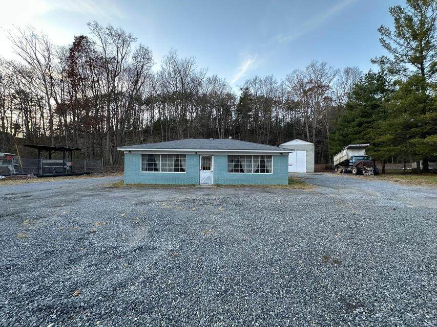 623 Ballard-Red Sulphur Pkwy - Photo 1