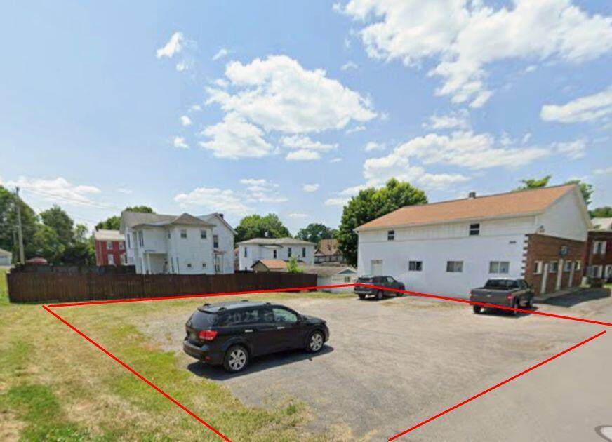 113.5 W Court St - Photo 1