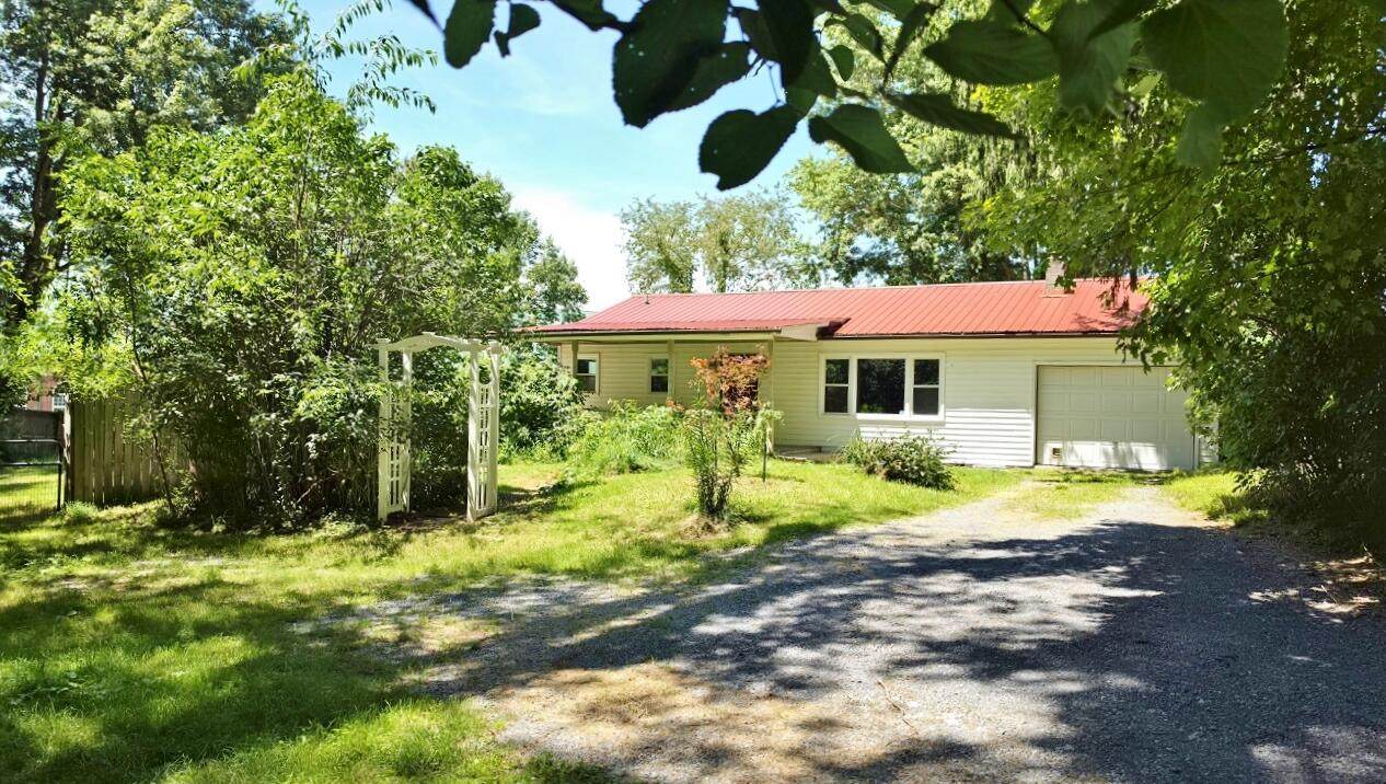 247 Hill Top Dr - Photo 1