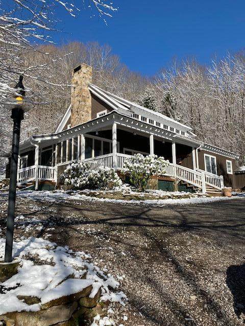 496 Locust Glen Dr - Photo 1
