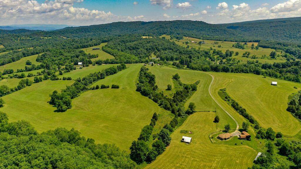 10057 Wolf Creek Rd - Photo 1