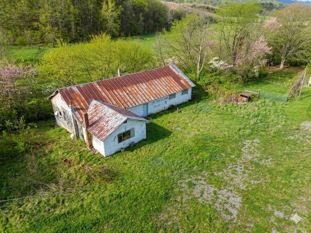 19757 Sweet Springs Valley Rd - Photo 1
