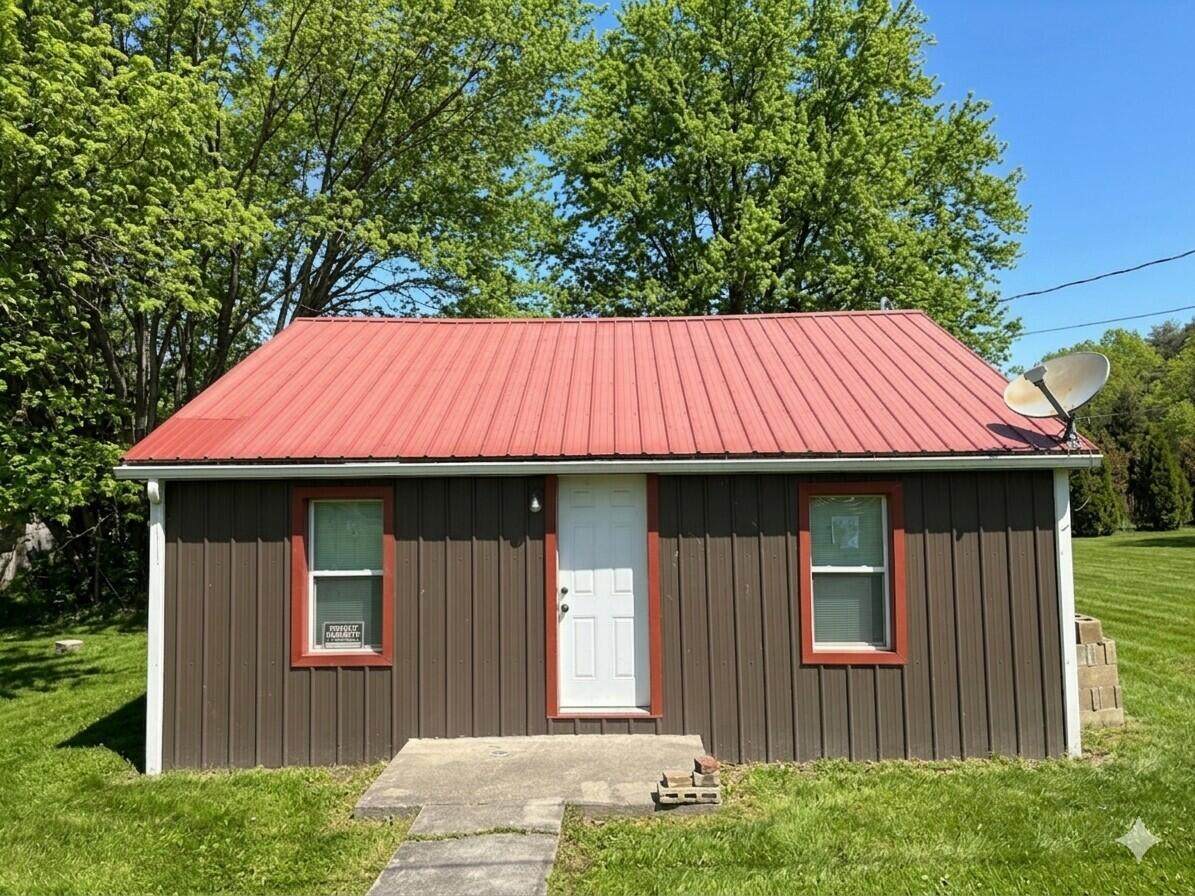 181 Woodlawn St - Photo 1