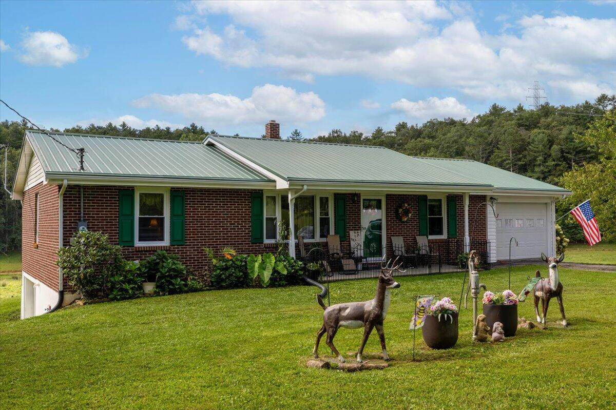 2737 Wilderness Rd - Photo 1