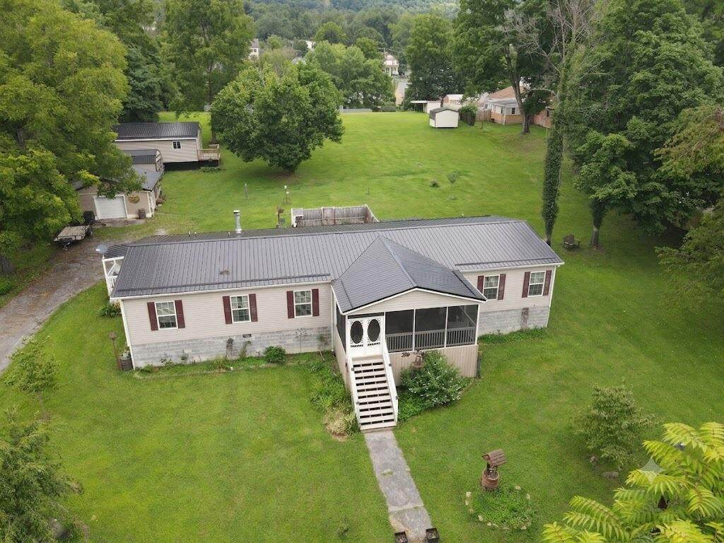179 Edgar Ave - Photo 1