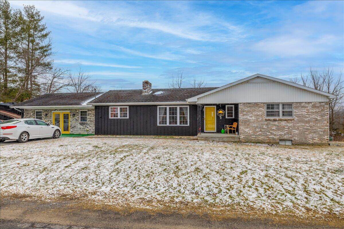 27 Royal St - Photo 1