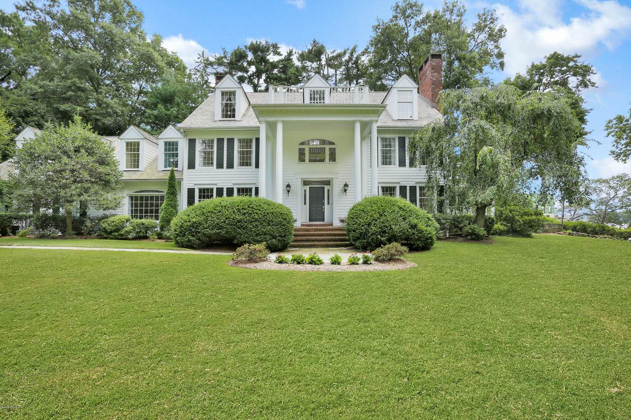 1 Belle Haven Place - Photo 1