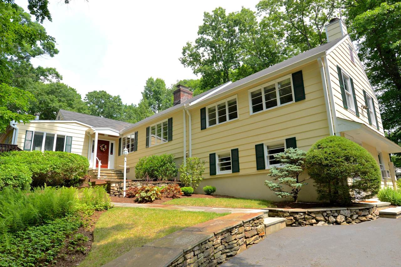 31 Powder Horn Hill Road - Photo 1