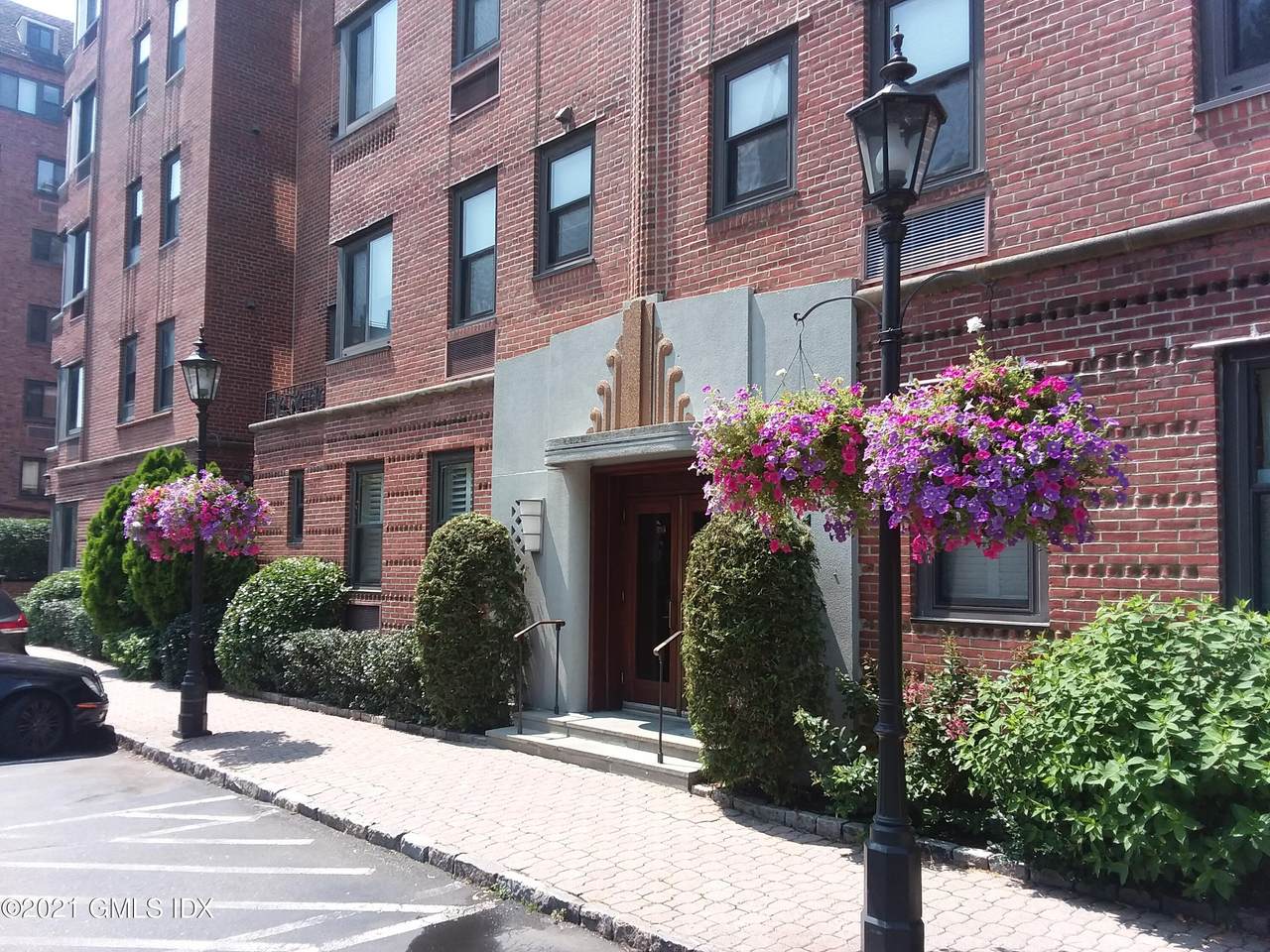 15 Lafayette Court - Photo 1