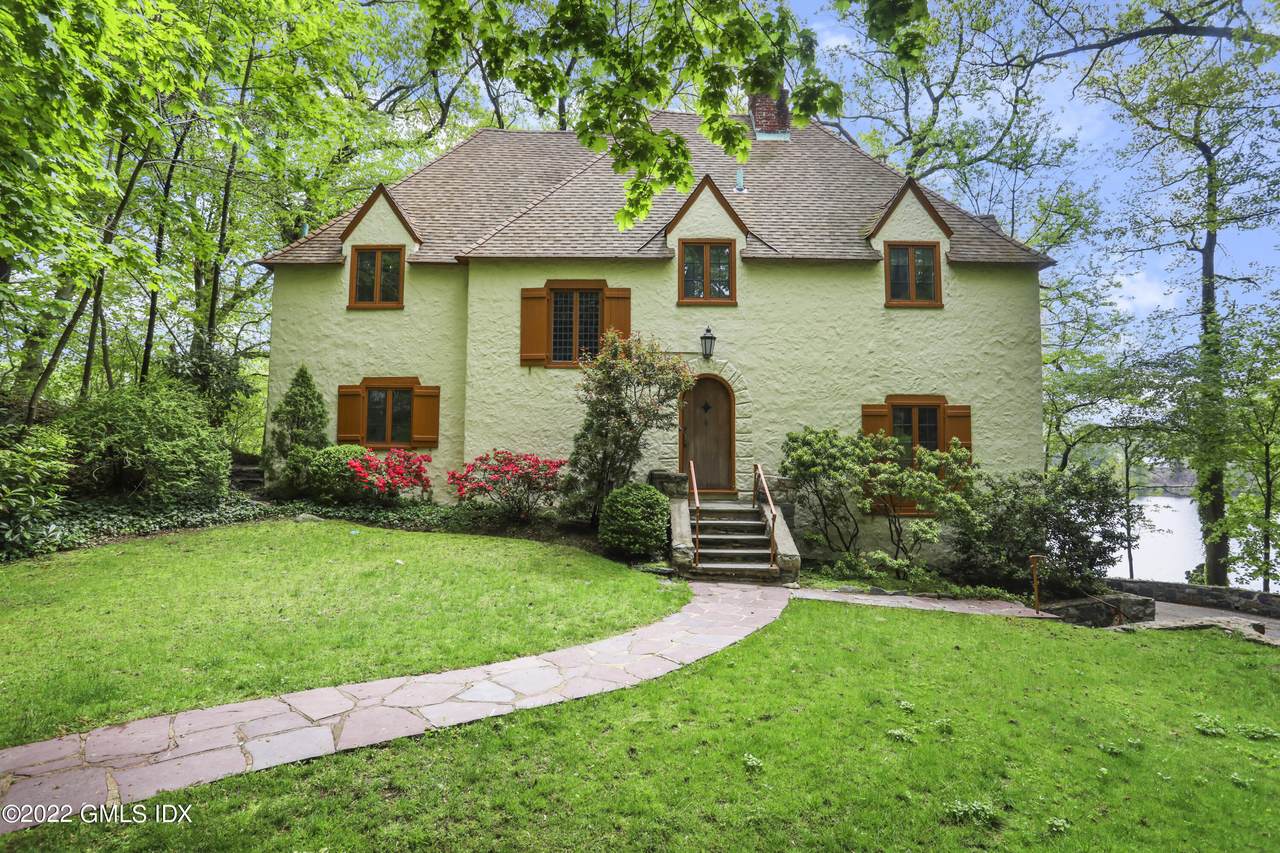107 Orchard Drive - Photo 1