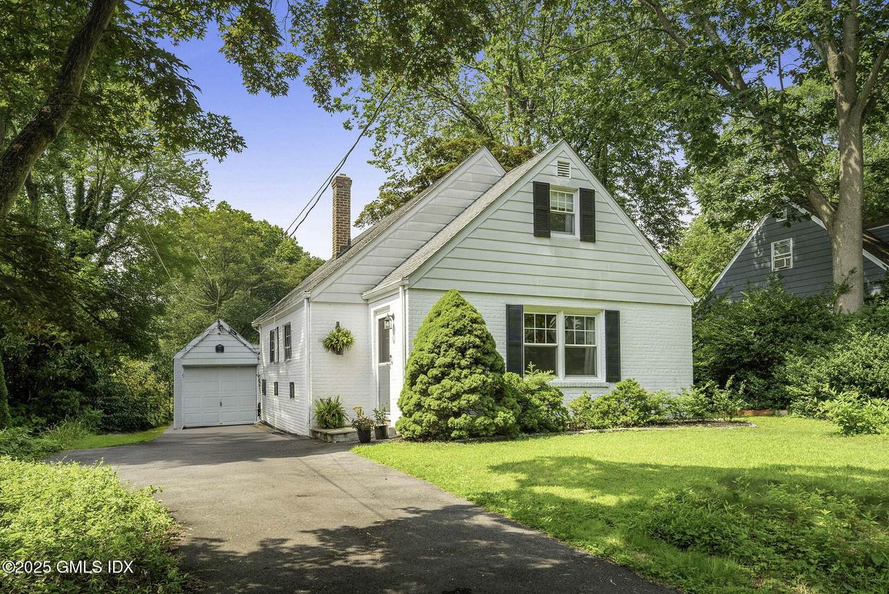 33 Halsey Drive - Photo 1
