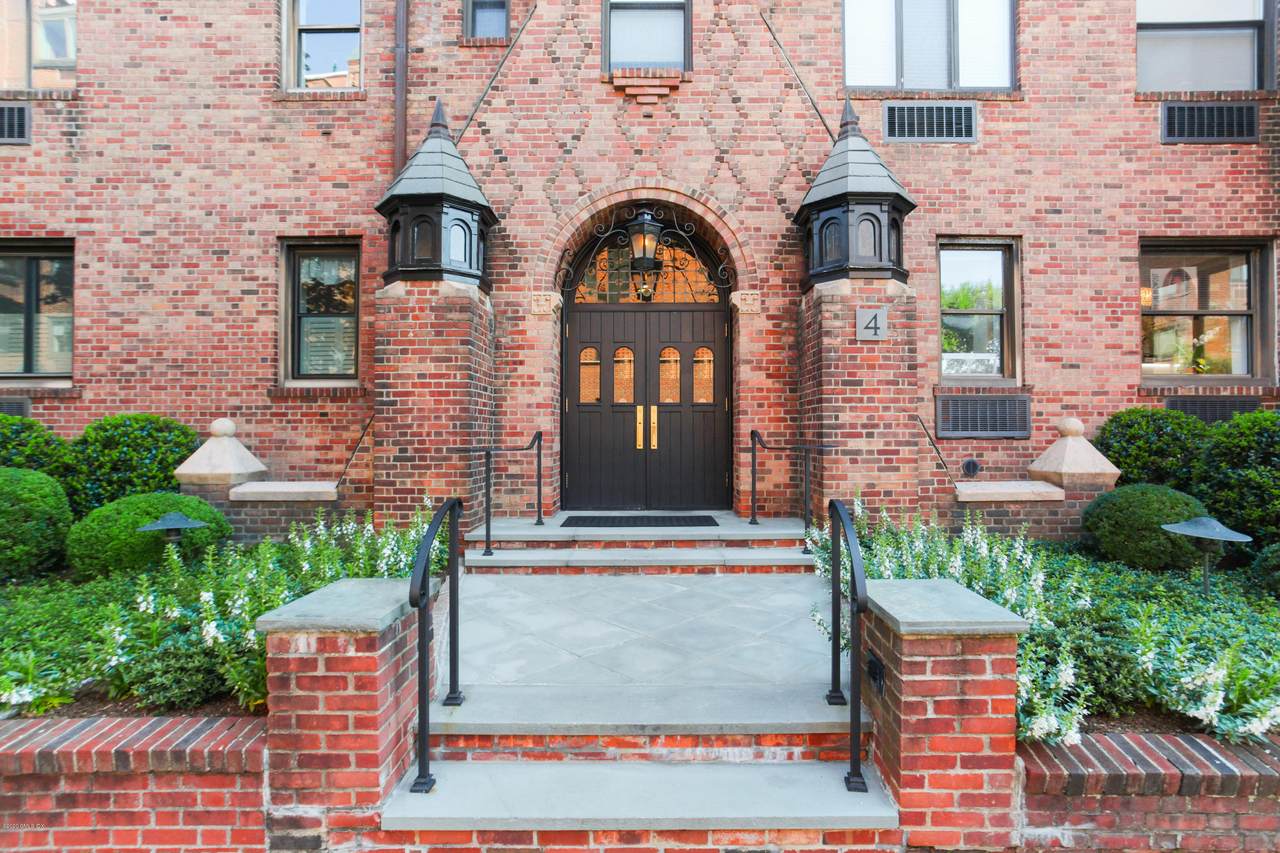 4 Lafayette Court - Photo 1