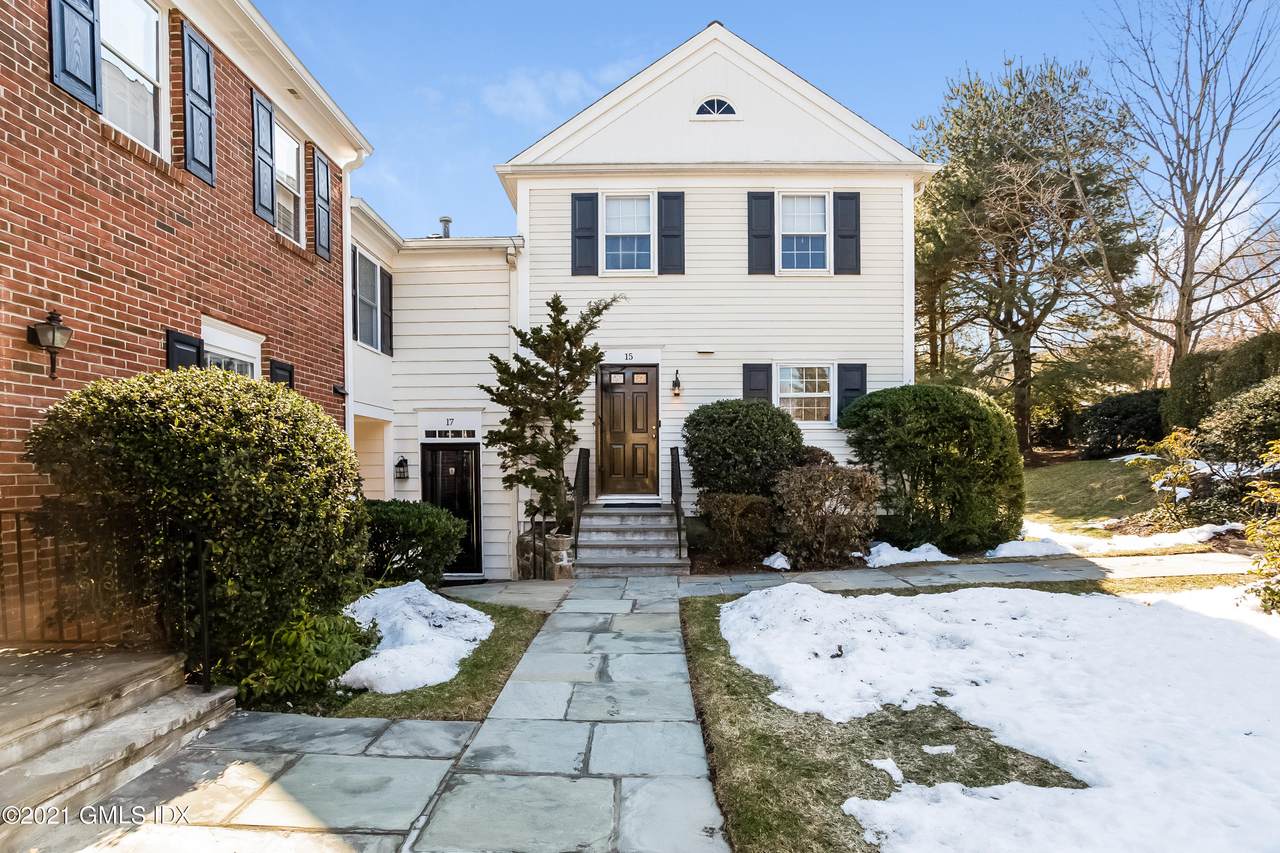 15 Greenwich Hills Drive - Photo 1