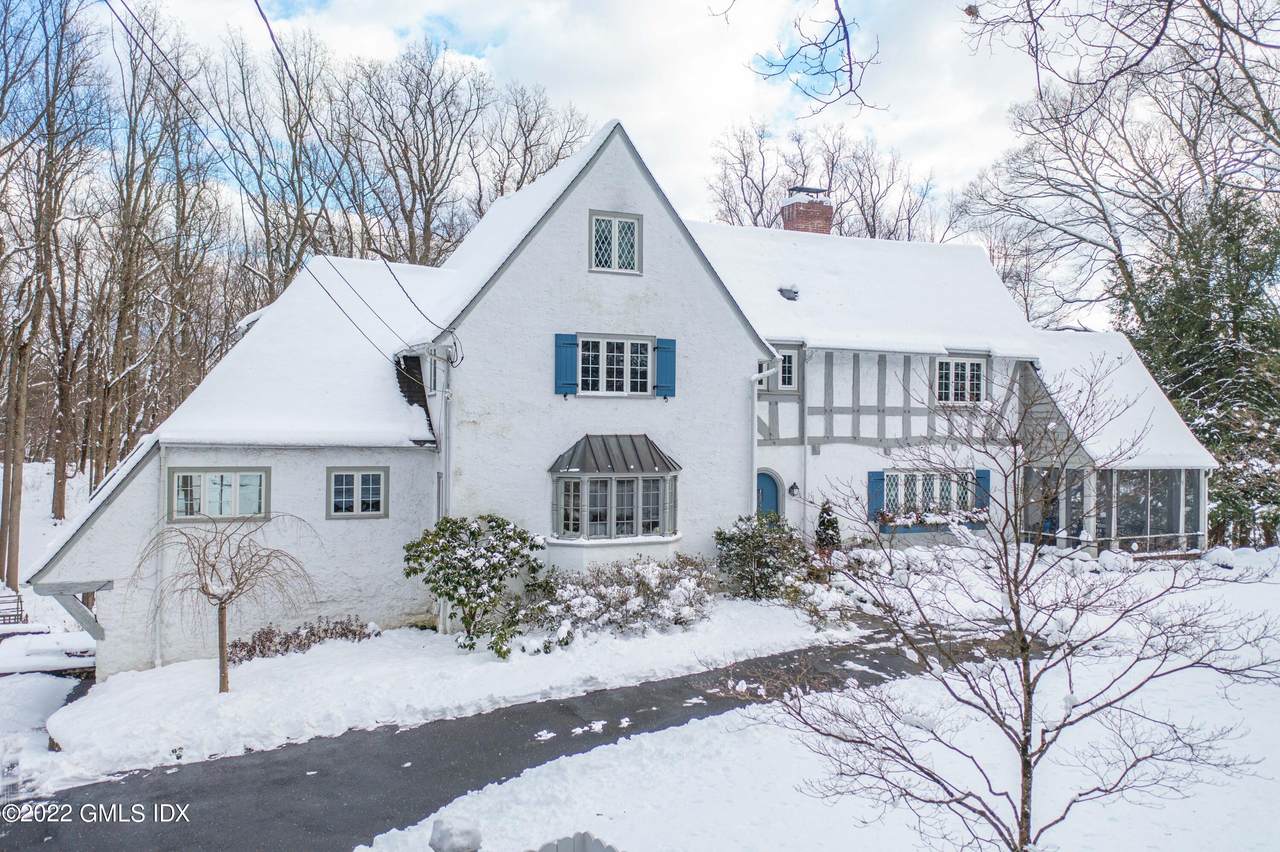 121 Round Hill Road - Photo 1