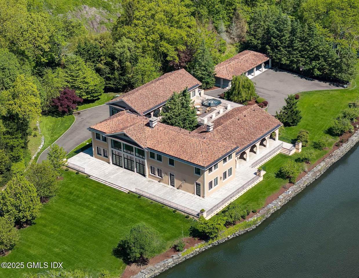 41 Meadow Wood Drive - Photo 1