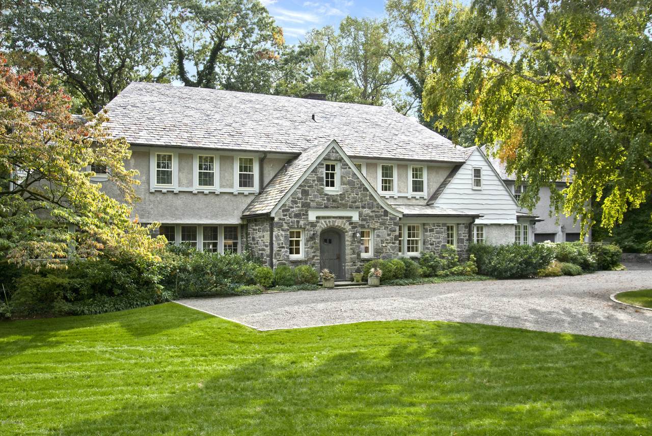 34 Midwood Road - Photo 1
