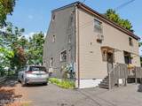 29 Division Street West - Photo 1