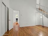 29 Division Street West - Photo 17