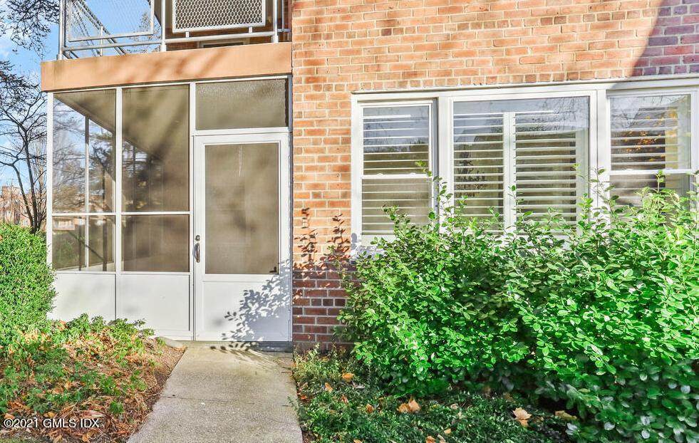 3 Putnam Hill - Photo 1