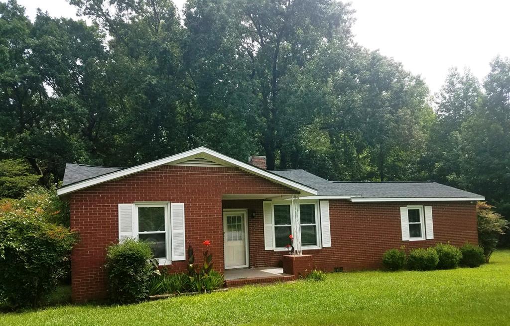 2913 Ninety Six Hwy - Photo 1