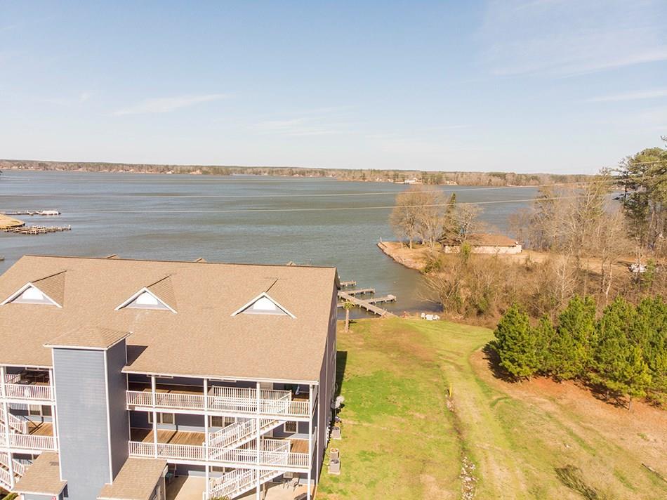 201-F Bomber Court - Photo 1