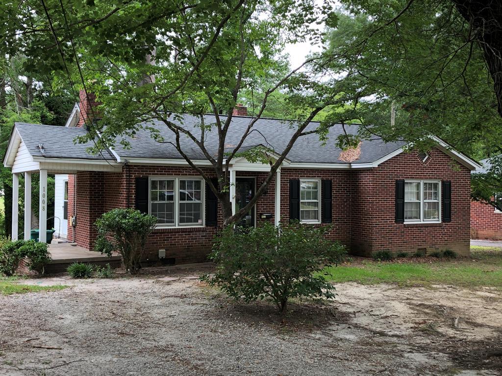1008 Pine Forest Drive - Photo 1