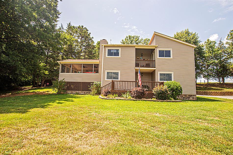 107 Port Royal Drive - Photo 1