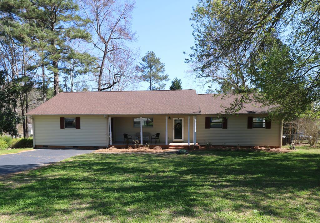 604 Colonial Drive - Photo 1
