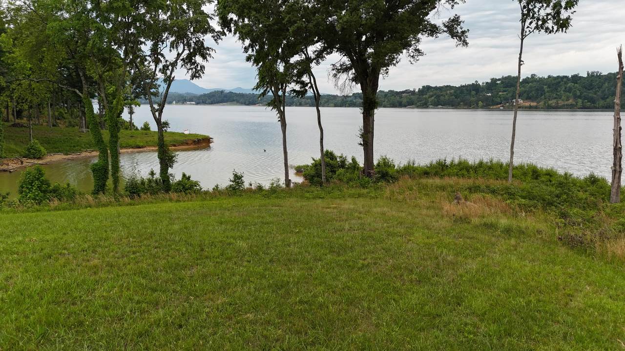44 English Mountain Pt. - Photo 1