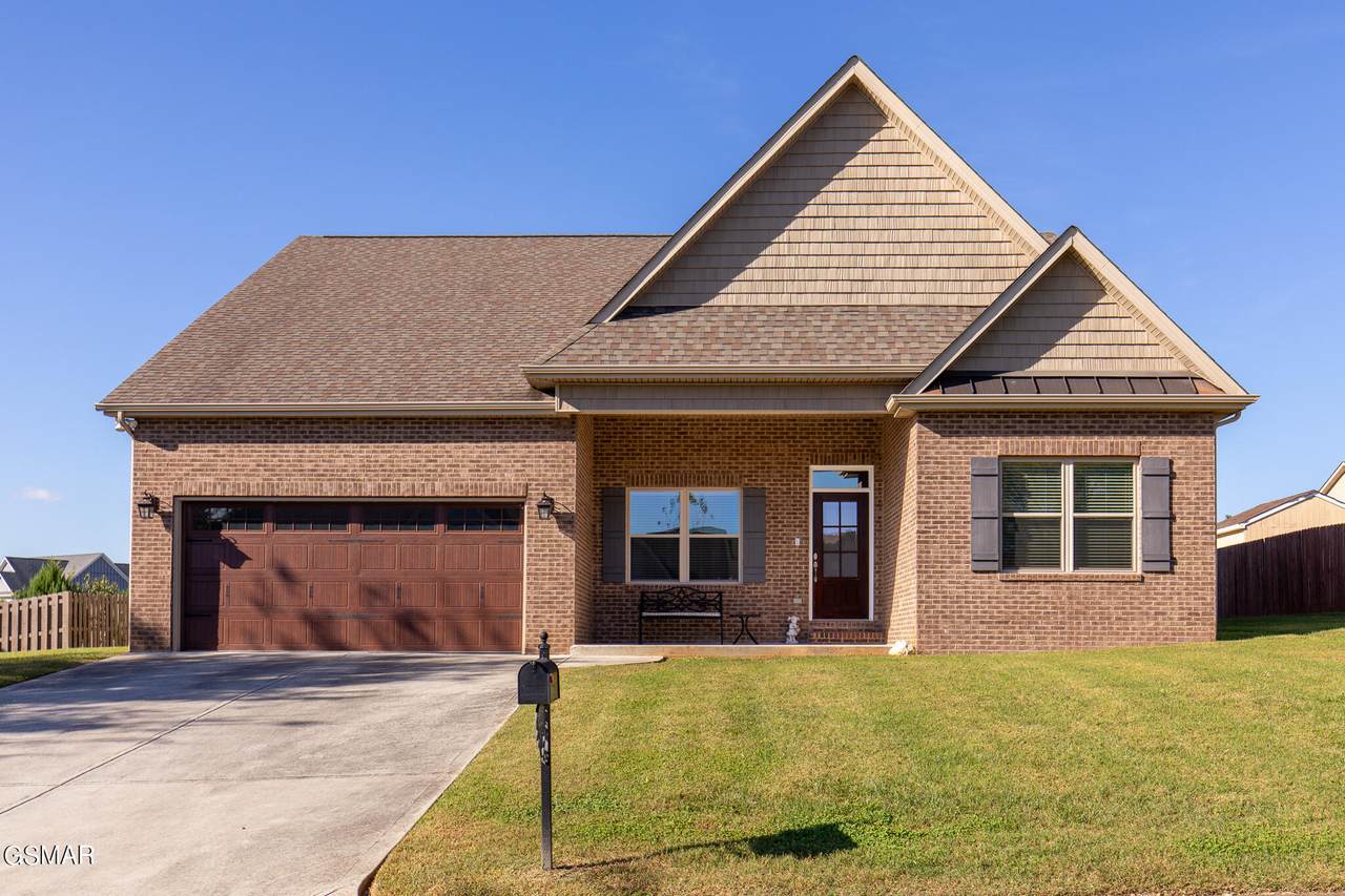1223 Beaumont Avenue - Photo 1