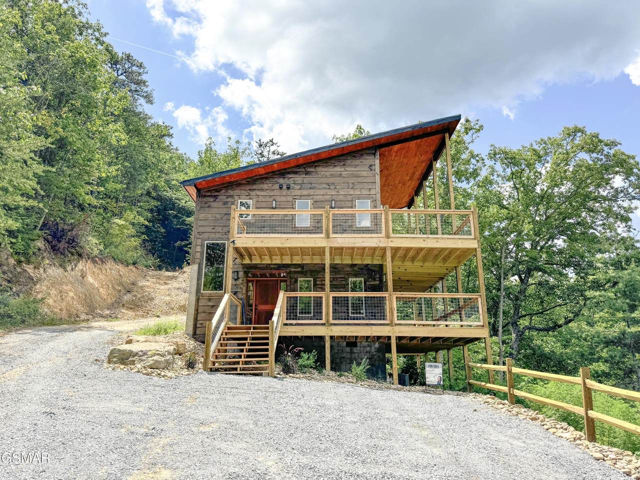 2135 Cascades Court - Photo 1