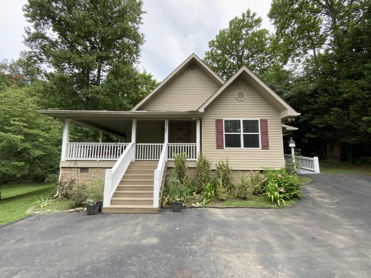 222 Palmer Road - Photo 1