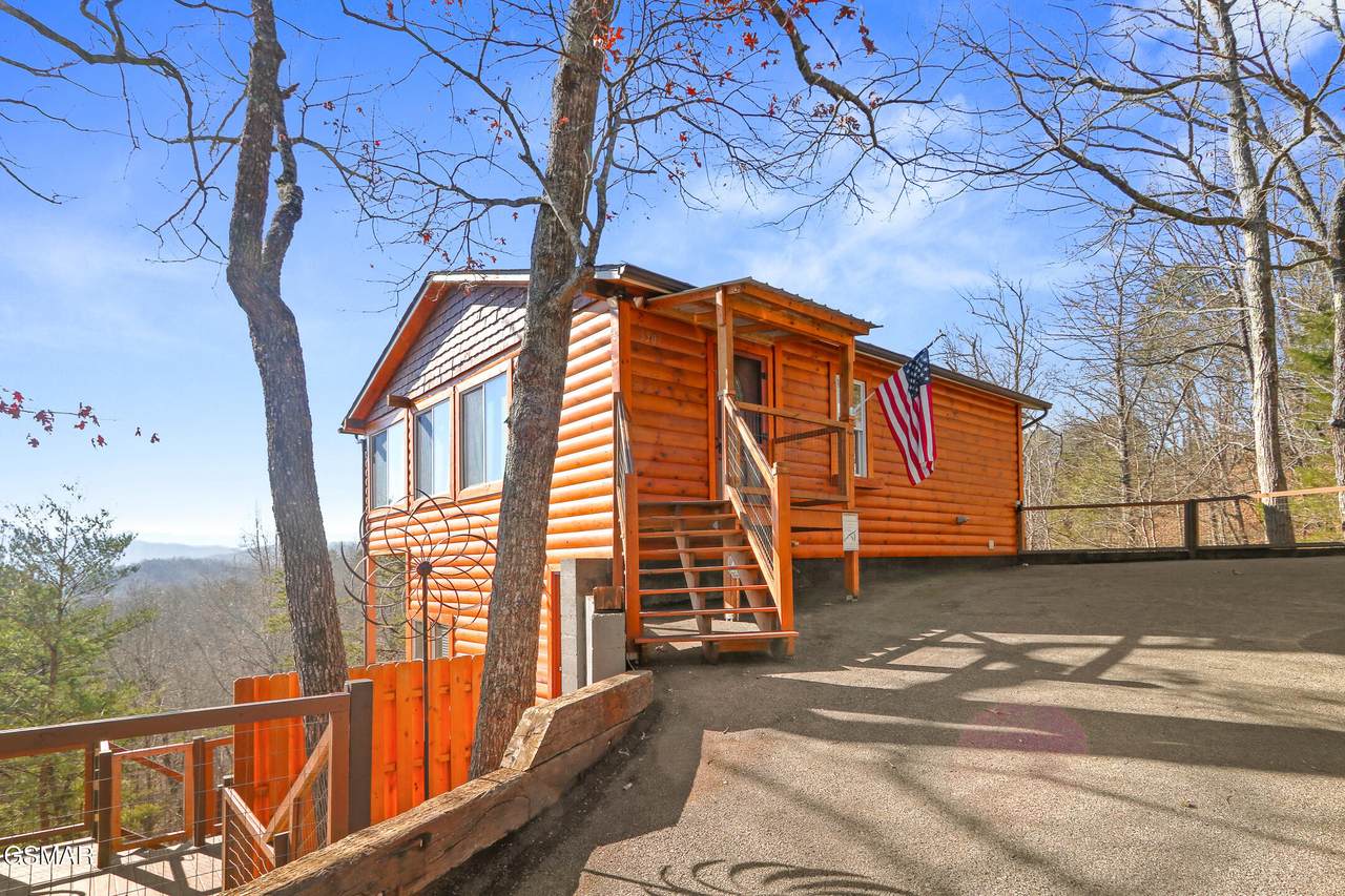 3307 Chinquapin Drive - Photo 1