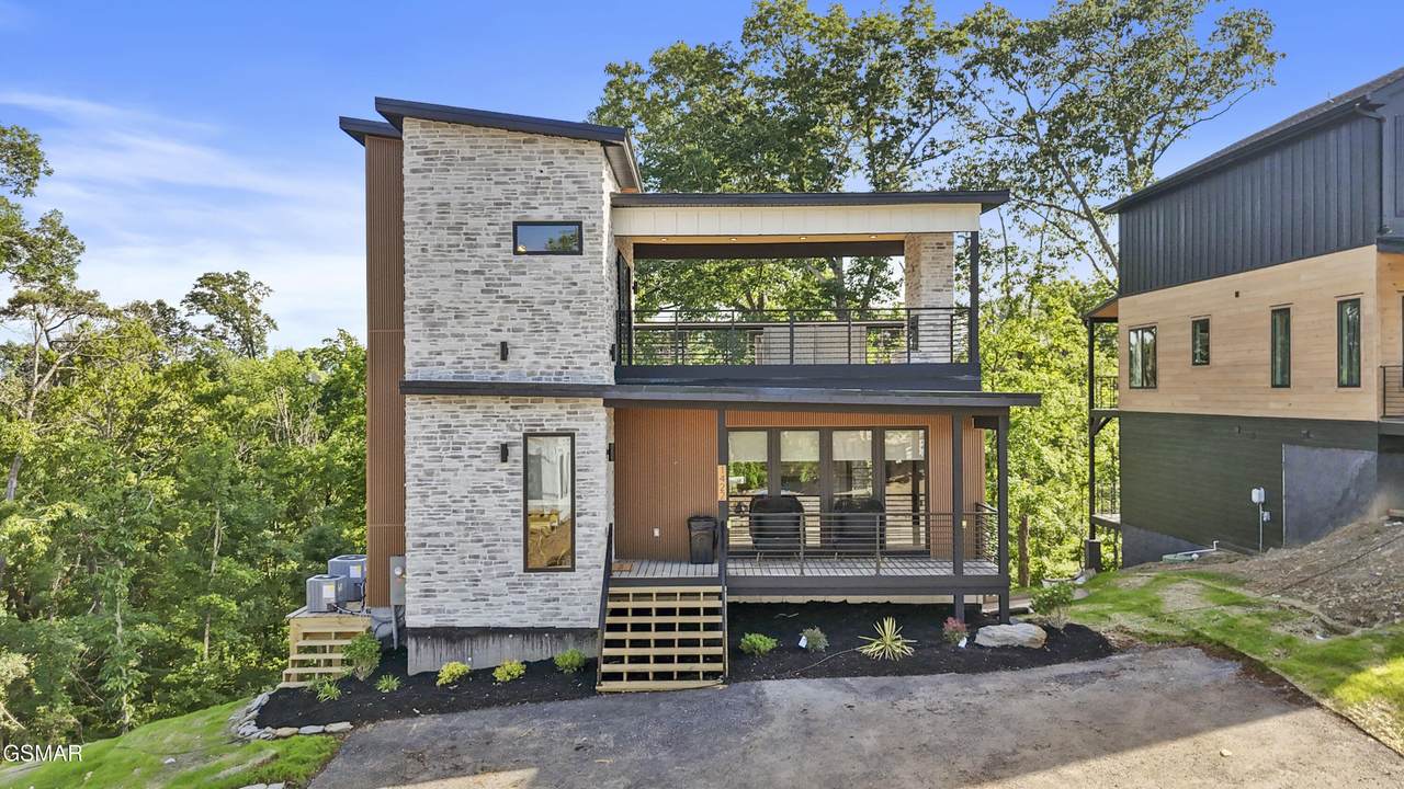 1422 Reedmont Way - Photo 1