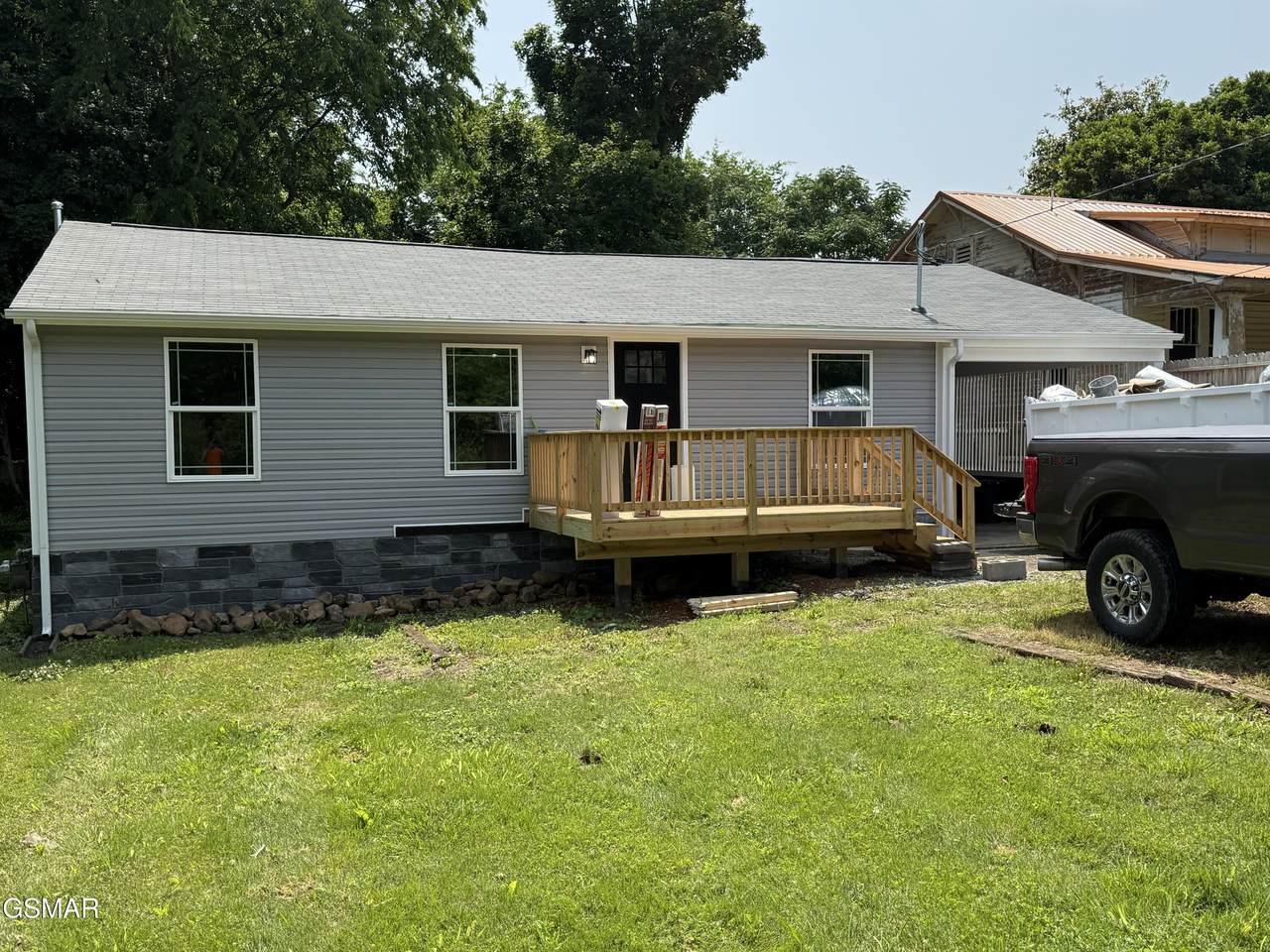 338 Jefferson Avenue - Photo 1