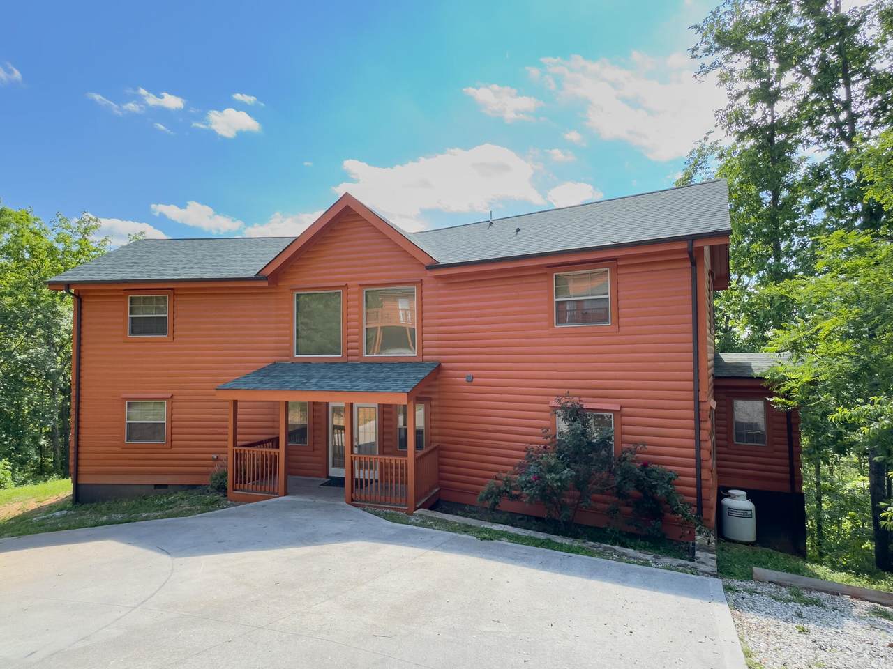 2205 Meredith Way - Photo 1