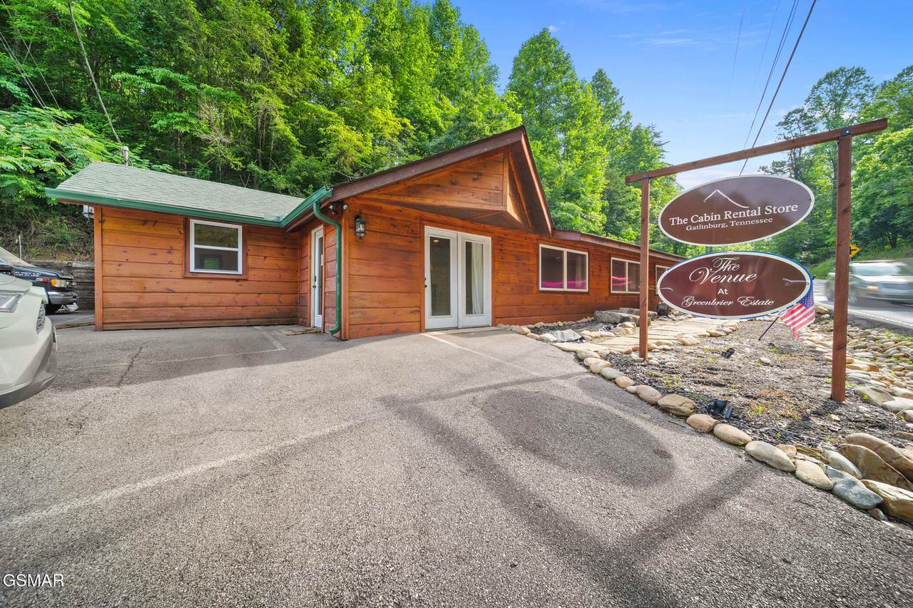 465 Glades Road - Photo 1