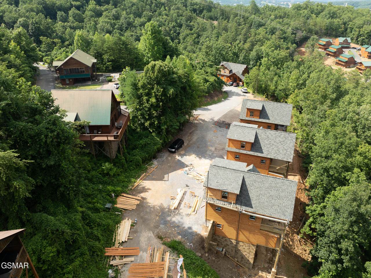 943 Pine Valley Way - Photo 1