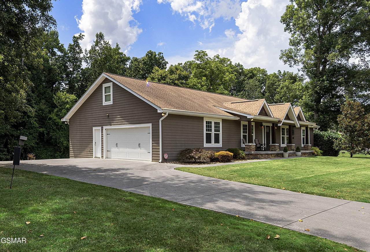 909 Claw Lane - Photo 1