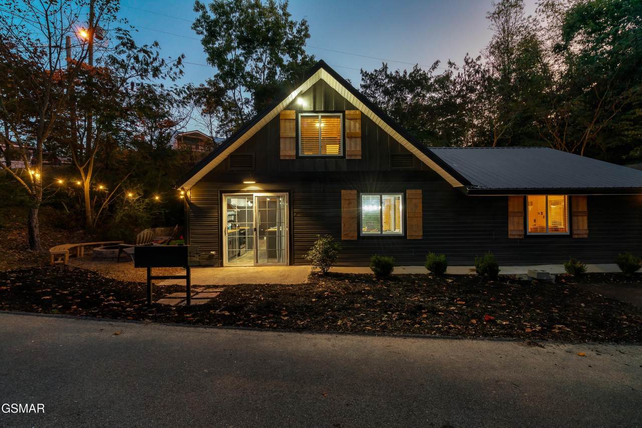 372 Indian Knob Circle - Photo 1