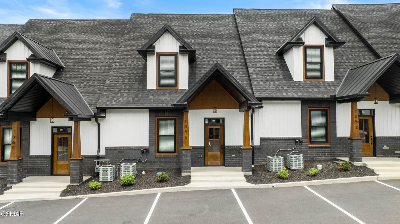 1056 Watch Hill Way - Photo 1