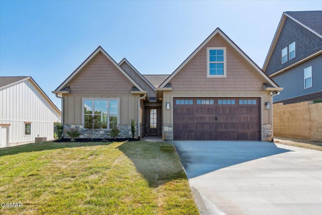 3019 Bridgewater Boulevard - Photo 1