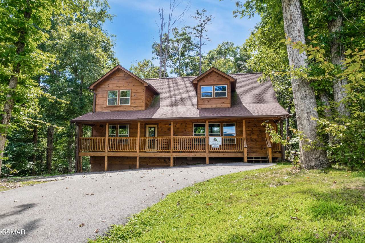 3250 Laurelwood Avenue - Photo 1