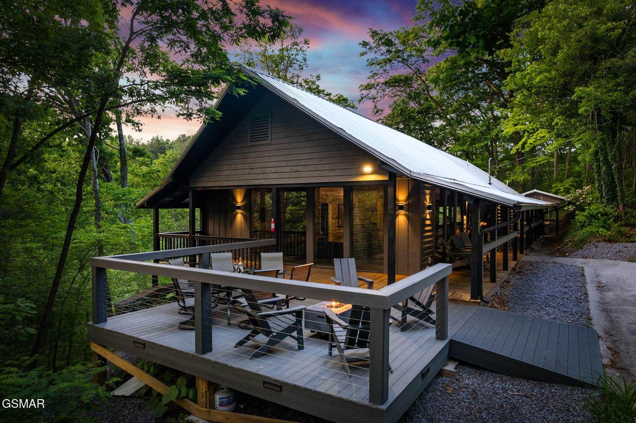 1421 Silver Poplar Lane - Photo 1