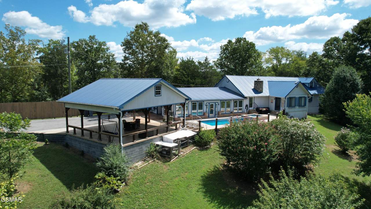 898 Lake View Loop - Photo 1