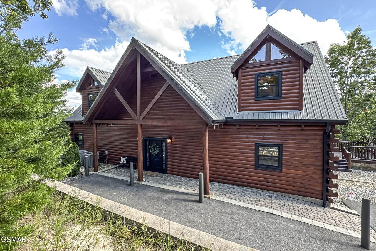 904 Autumn Ridge Way - Photo 1