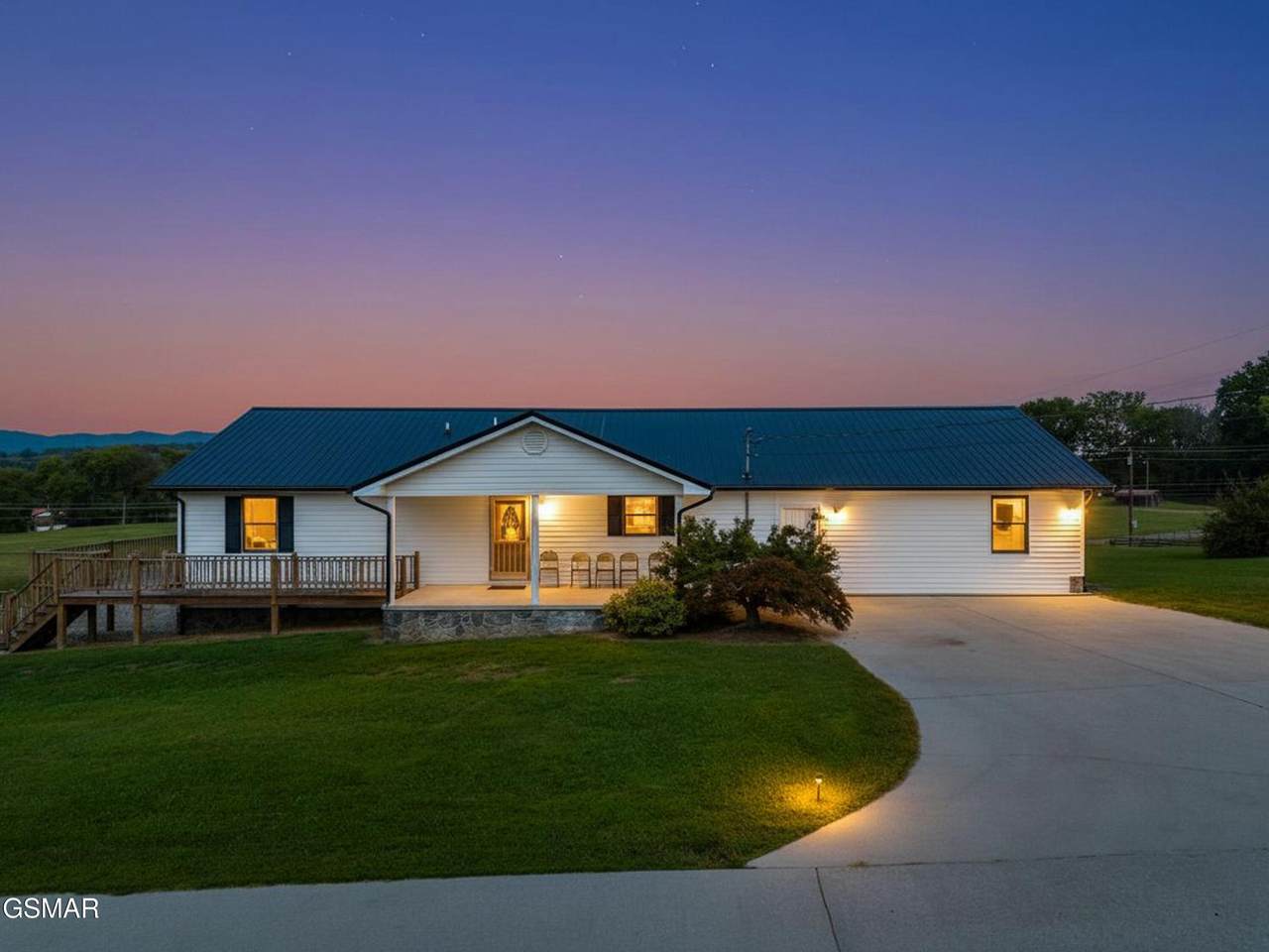 815 Video Way - Photo 1