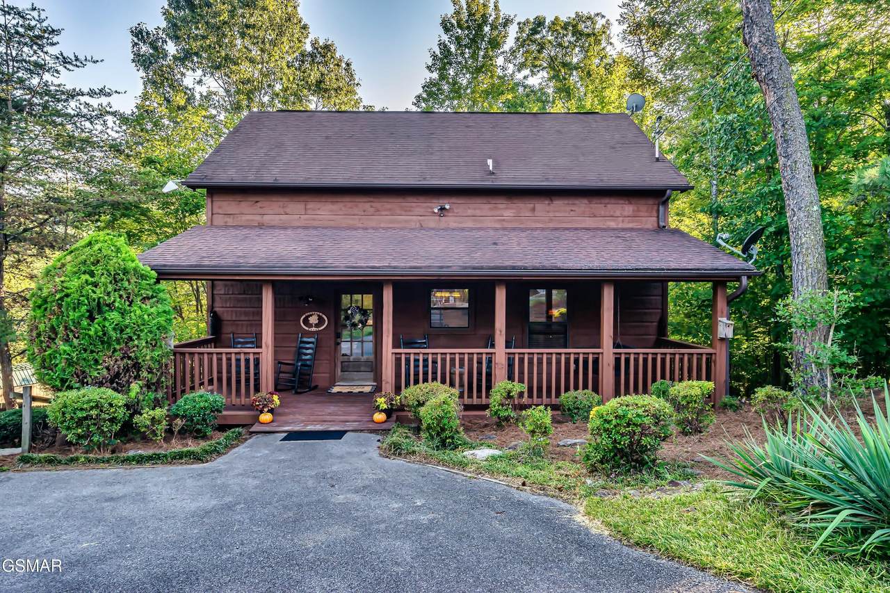 2306 Wooddale Way - Photo 1