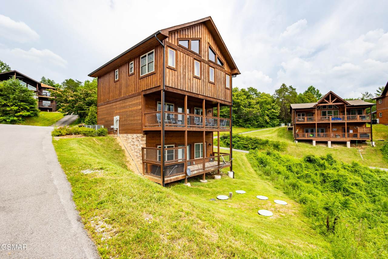 4445 Shangrila Way - Photo 1