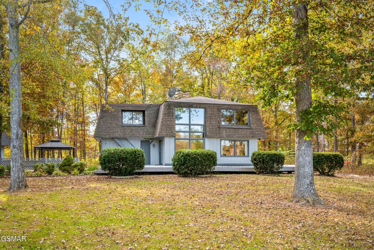 725 Highway 25-32 - Photo 1